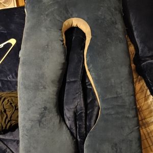 Pregnancy body pillow